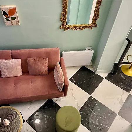 Delightful For Two Montmartre Apartment Paris